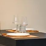 Estensia & 3*