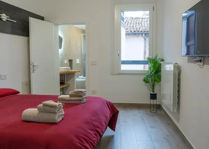 Estensia & Bed & Breakfast 3*